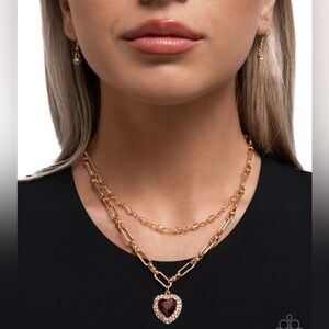 NWT Gold/Brown Heart Pendant Necklace Set